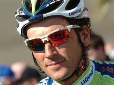 Gli auguri di Ivan Basso ad Alberto Contador.