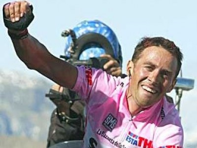 Gilberto Simoni dice addio alle gare e saluta i propri fans.