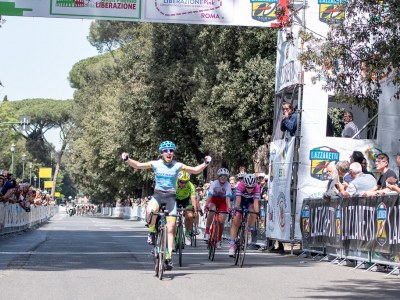 Il sorriso di Letizia Paternoster conquista anche Roma