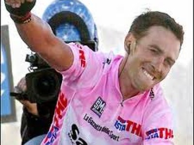 Gilberto Simoni diventa direttore sportivo del Team Trentino di Mariano Piccoli.